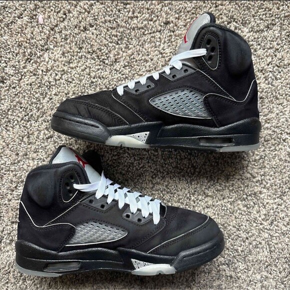 Nike Air Jordan 5 Retro Black Metallic Reimagined Size 4 Youth (Size 5.5 Women's - Picture 2 of 9